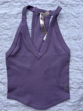 Free People ribbed purple crop tank top, unique racer back, Vneck, NWT, XS/S